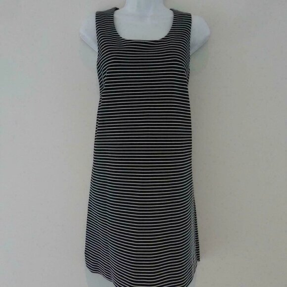 New LAFAYETTE Black White Stripe Round Neck Sleeveless Knit Dress Medium, Large - Picture 1 of 6